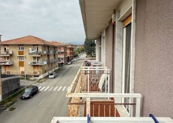 Balcone - Appartamento via Edmondo De Amicis, 7, Biella - foto 15