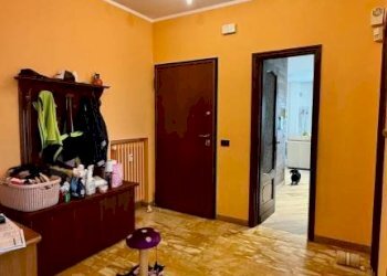 Ingresso - Appartamento via Edmondo De Amicis, 7, Biella - foto 24