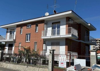 Facciata - Bilocale via San Rocco, Orbassano - foto 3