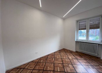 Camera da letto - Bilocale via San Rocco, Orbassano - foto 9