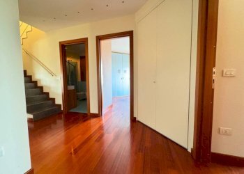 Disimpegno - Attic Cuneo (neighborhood Donatello) - photo 2