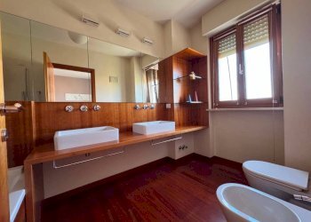 Bagno - Attic Cuneo (neighborhood Donatello) - photo 6
