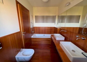 Bagno - Attic Cuneo (neighborhood Donatello) - photo 7