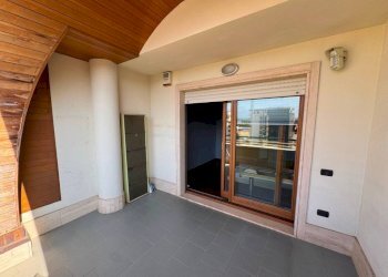 Terrazzo - Attic Cuneo (neighborhood Donatello) - photo 16