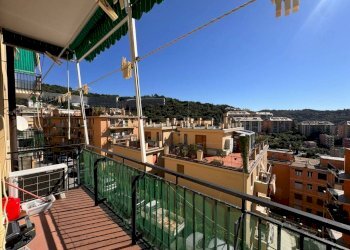 Balcone - Quadrilocale via Enrico Hillyer Giglioli, 73, Genova (zona Marassi) - foto 5