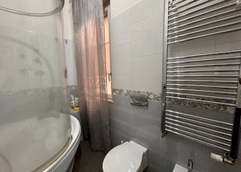 Bagno - Quadrilocale via Enrico Hillyer Giglioli, 73, Genova (zona Marassi) - foto 11