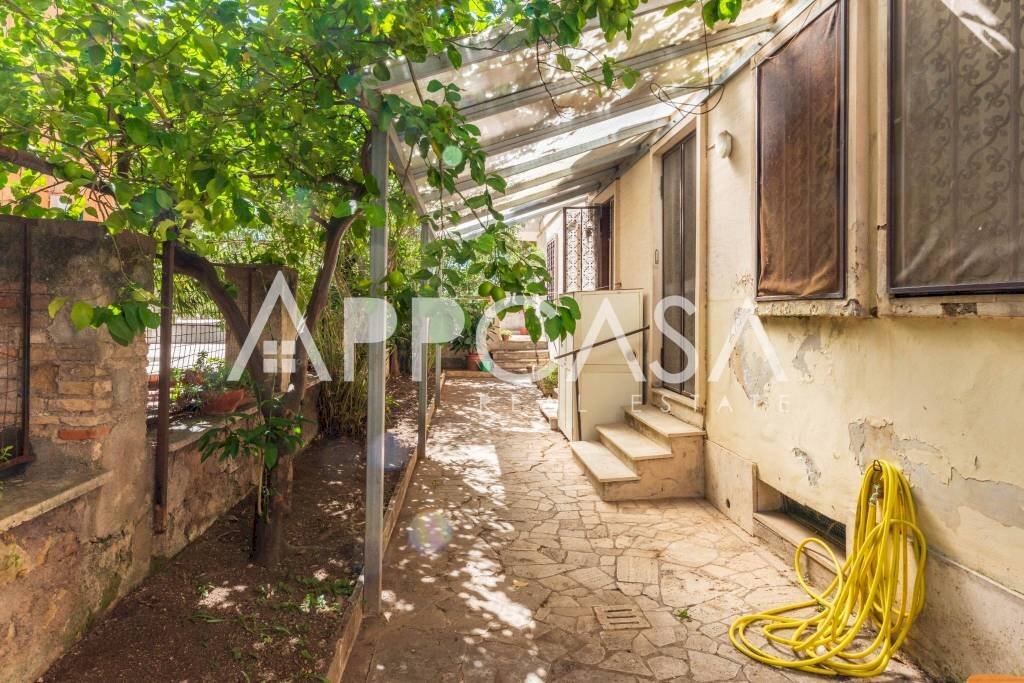 Giardino - Bilocale Circonvallazione Gianicolense, 190, Roma - foto 1