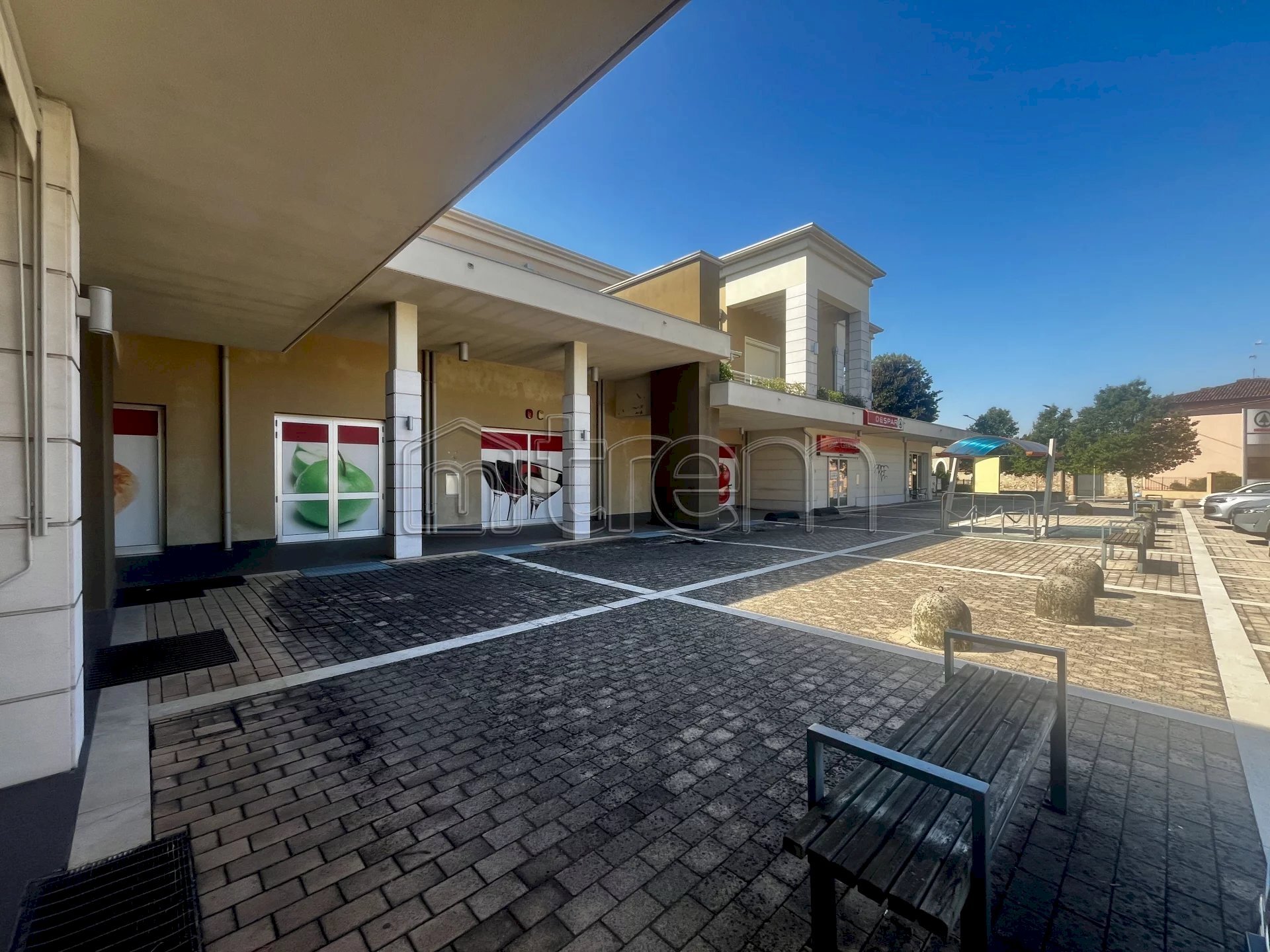 Negozio Via della Libertà, Lograto - foto 1