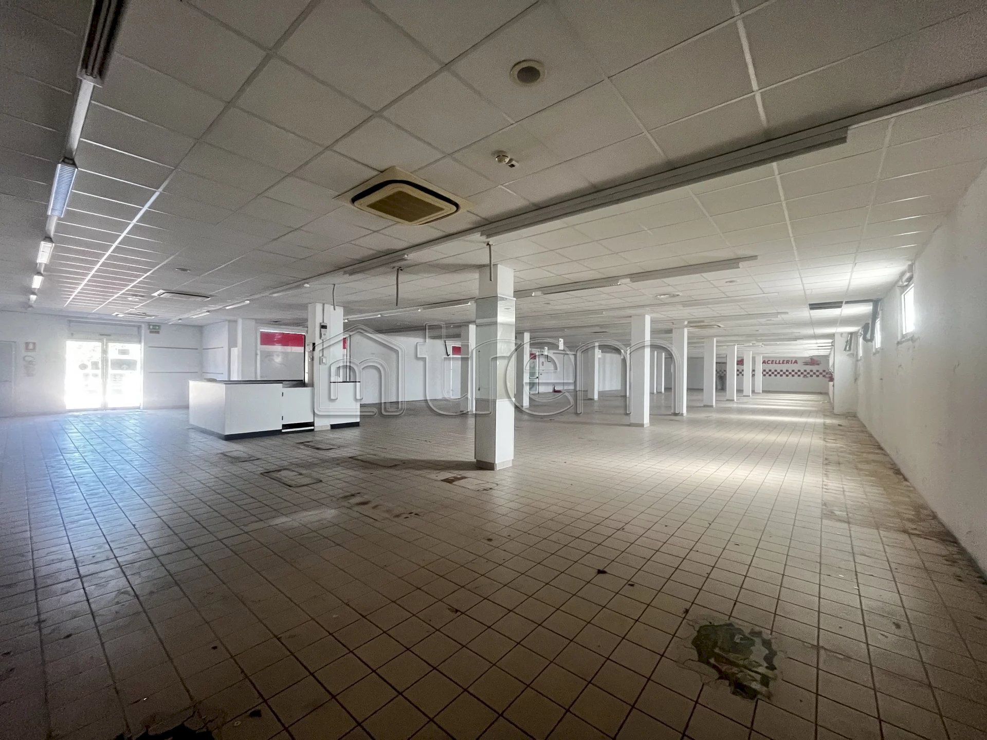 Negozio Via della Libertà, Lograto - foto 3