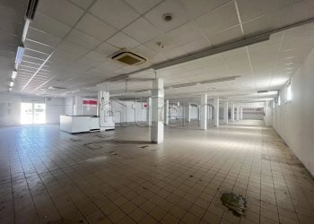 Negozio Via della Libertà, Lograto - foto 3