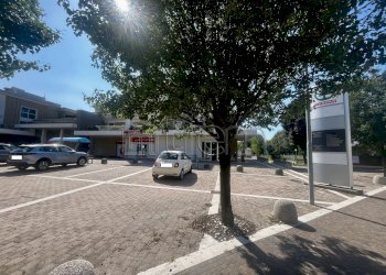 Negozio Via della Libertà, Lograto - foto 17