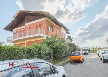 Appartamento Via San Marco, Chieri - foto 4