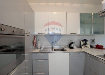 Bilocale Via Ciro Menotti 
 Sestri Ponente, Genova, Genova (zona Sestri Ponente) - foto 3