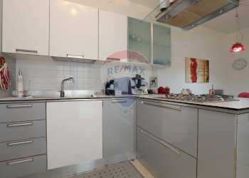 Bilocale Via Ciro Menotti 
 Sestri Ponente, Genova, Genova (zona Sestri Ponente) - foto 11