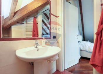 Bilocale Via Ciro Menotti 
 Sestri Ponente, Genova, Genova (zona Sestri Ponente) - foto 44