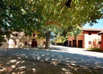 Rustico Via Provinciale, 73
Crespellano, Valsamoggia (zona Albareto - Mulini Nuovi) - foto 2