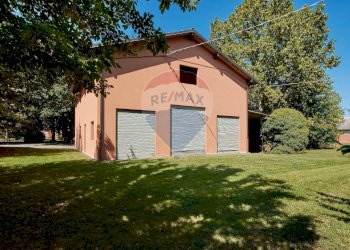 Rustico Via Provinciale, 73
Crespellano, Valsamoggia (zona Albareto - Mulini Nuovi) - foto 3