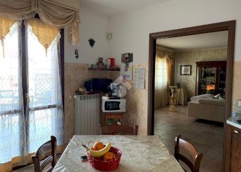 Villa a Schiera Via Costa, San Francesco al Campo - foto 8