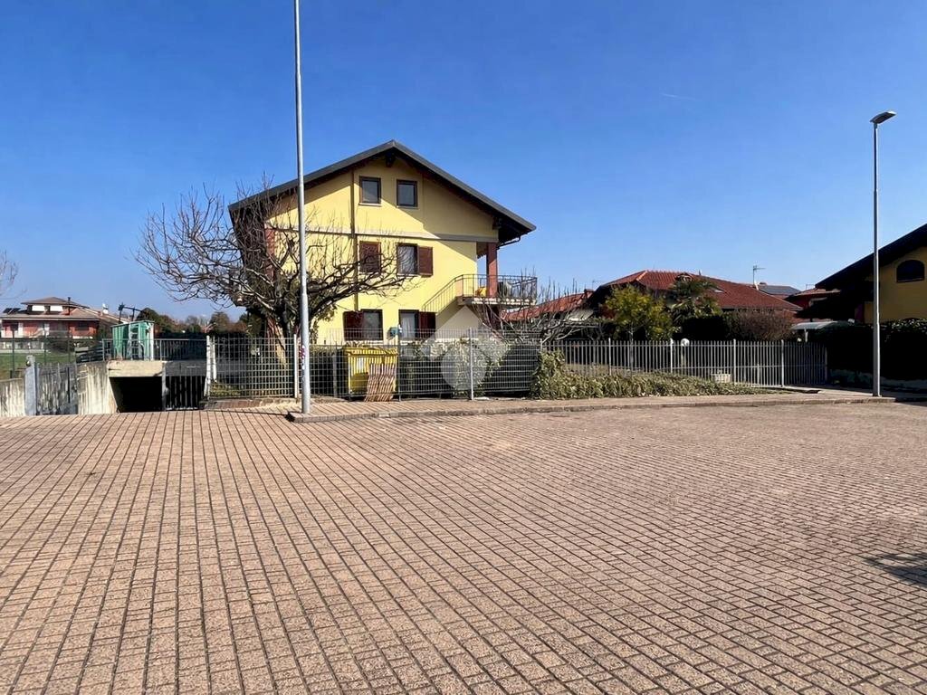 Bilocale Via Giuseppe Verdi, San Francesco al Campo - foto 1