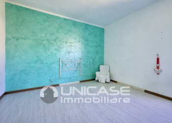 Camera da letto - Quadrilocale via Malan, 22, frazione Airali, Luserna San Giovanni - foto 17