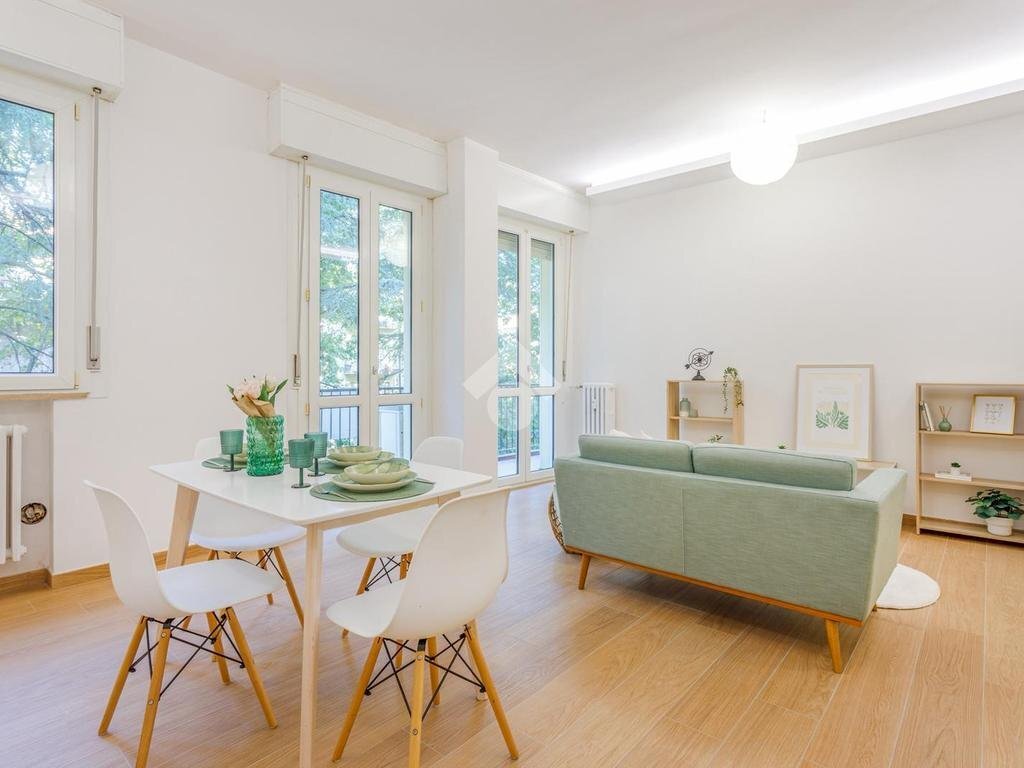 Three-room apartment Viale Risorgimento, Reggio nell'Emilia - photo 1