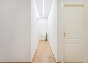 Three-room apartment Viale Risorgimento, Reggio nell'Emilia - photo 25