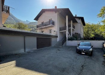 Trilocale Pleod, Fénis - foto 1