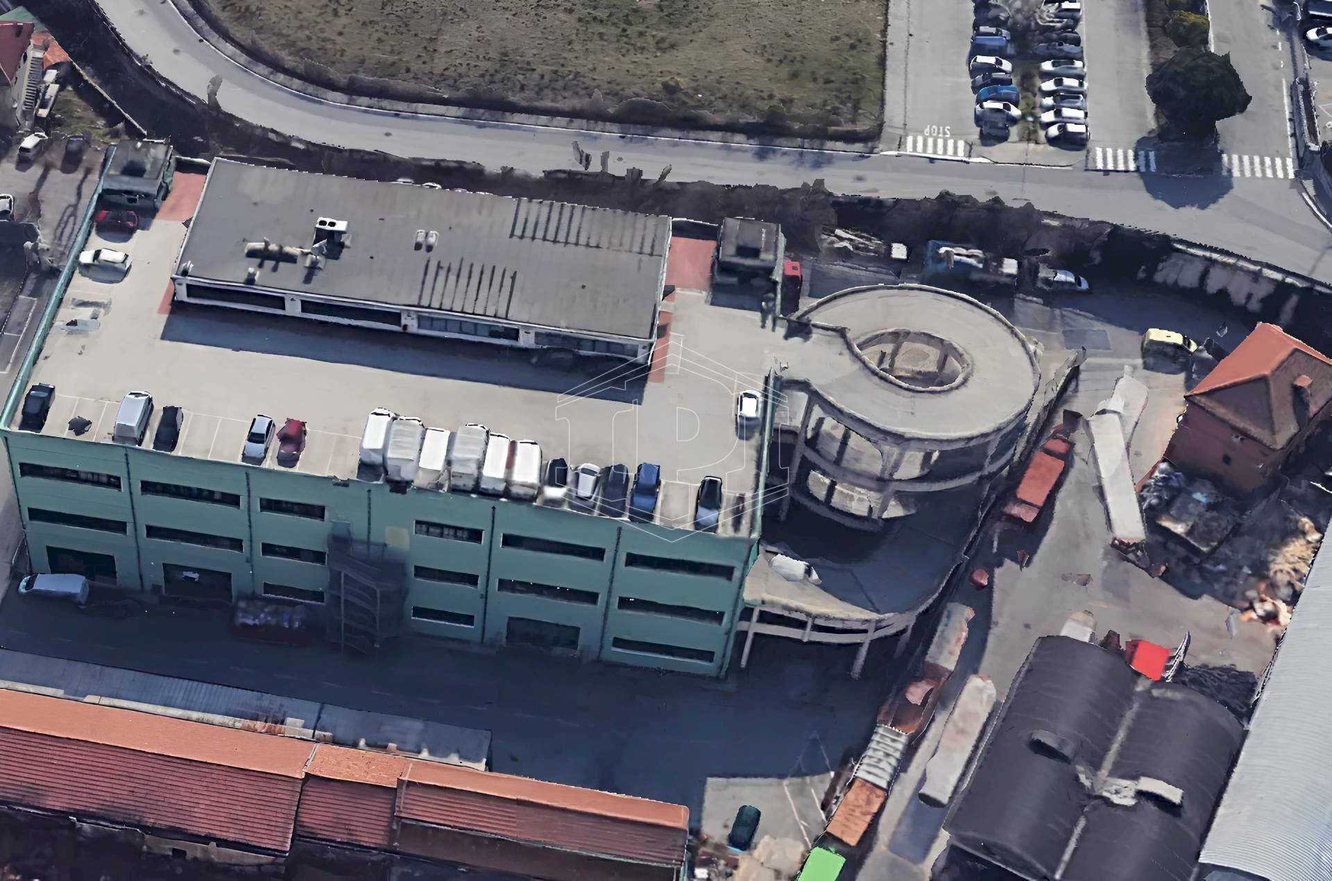 Capannone Via Romairone, Genova (zona Bolzaneto) - foto 1