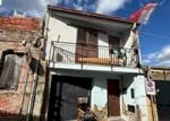 Portion of a house Guspini - photo 2