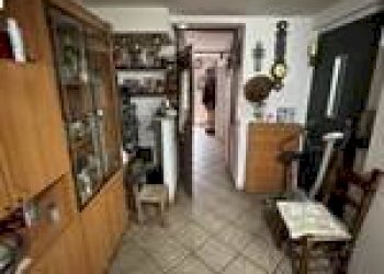 Portion of a house Guspini - photo 3