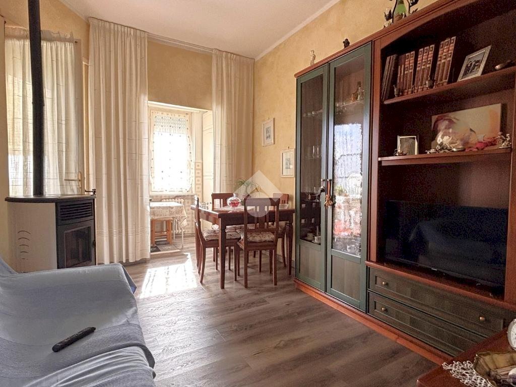 Two-room apartment Via Montalenghe, Romano Canavese - photo 2