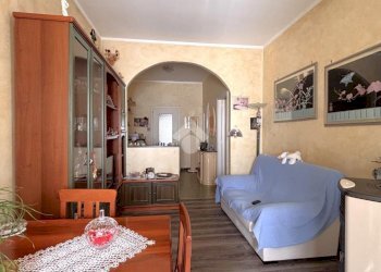 Two-room apartment Via Montalenghe, Romano Canavese - photo 1