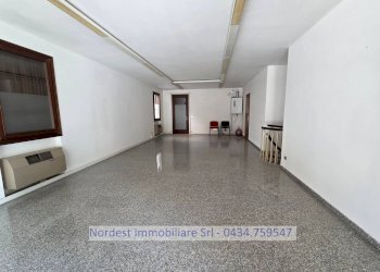 Foto 2 - Negozio Gaiarine - foto 2