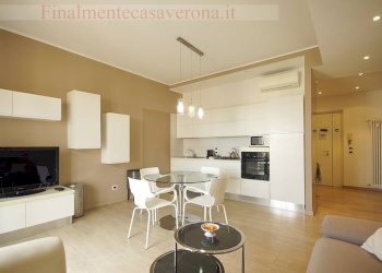 zona giorno - Trilocale Piazza Renato Simoni
 
333, Verona - foto 4