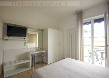 camera matrimoniale - Trilocale Piazza Renato Simoni
 
333, Verona - foto 14