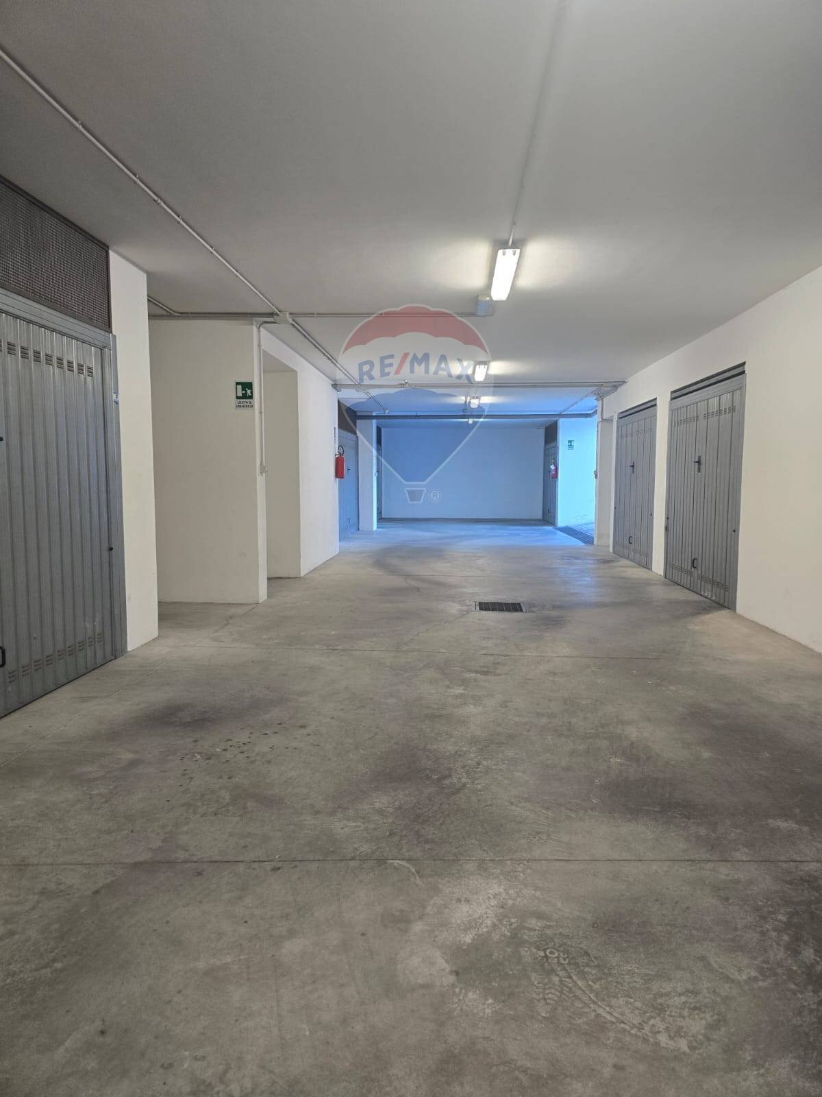 Parcheggio - Three-room apartment via filippi
 
6, Lecce - photo 3