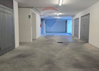 Parcheggio - Trilocale via filippi
 
6, Lecce - foto 3