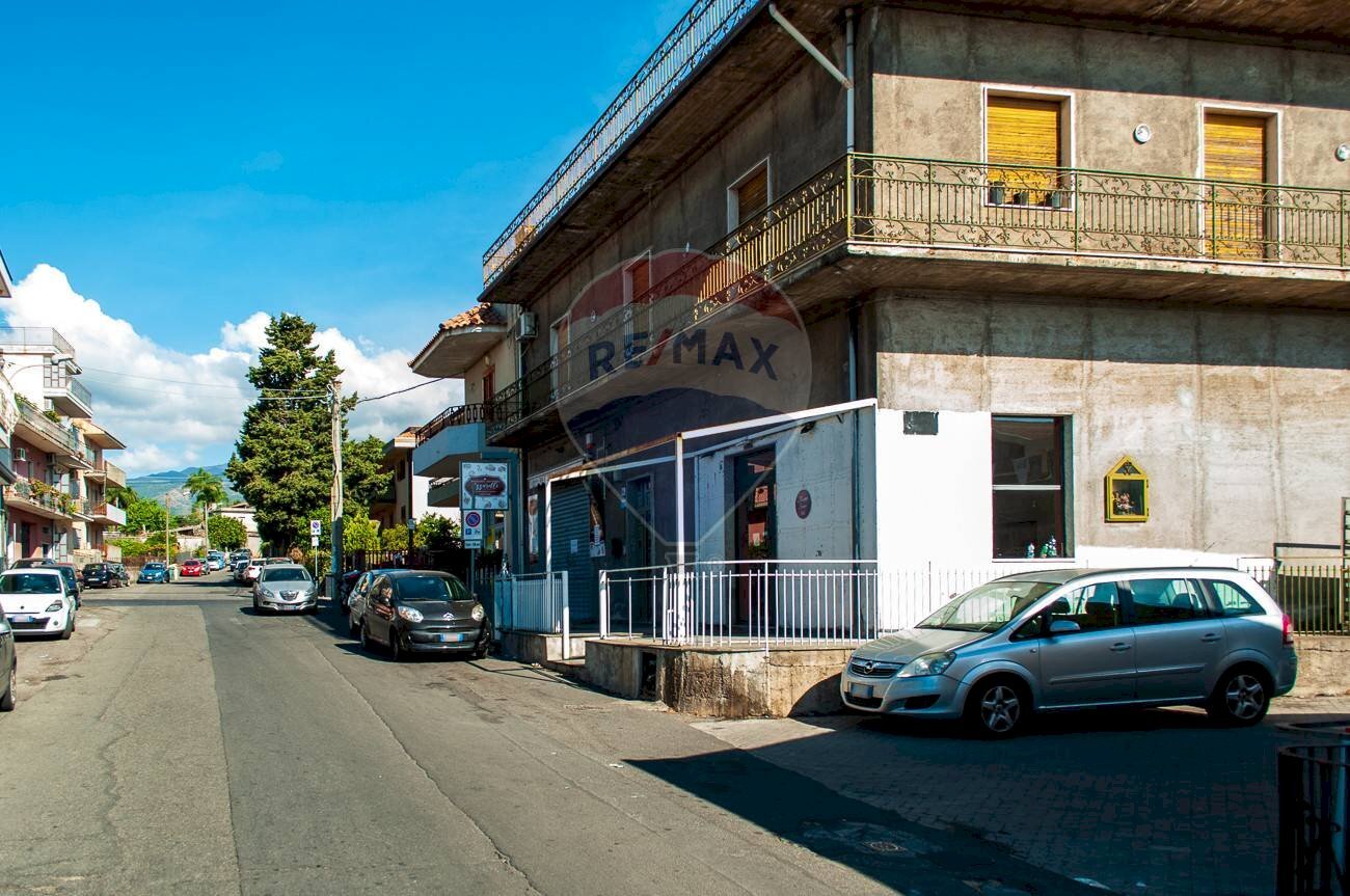 Edificio all\'aperto - Casa indipendente Via Carico
 
84, Acireale - foto 2