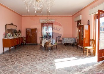 Sala da pranzo - Casa indipendente Via Carico
 
84, Acireale - foto 9