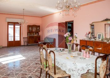 Sala da pranzo - Casa indipendente Via Carico
 
84, Acireale - foto 10