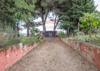 Giardino - Villa contrada sabugio, Piazza Armerina - foto 5