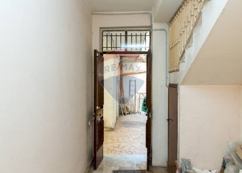 Hall / corridoio - Appartamento via del cedro
 
16, Catania - foto 8