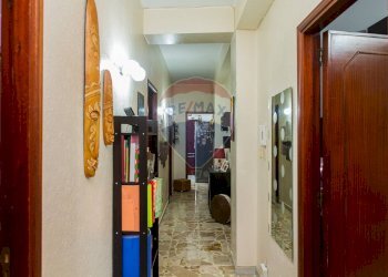 Hall / corridoio - Appartamento via del cedro
 
16, Catania - foto 11