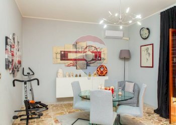 Sala da pranzo - Appartamento via del cedro
 
16, Catania - foto 26