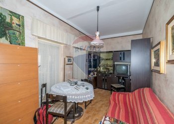 Sala da pranzo - Trilocale Via Bixio
 
1, Caltagirone - foto 3