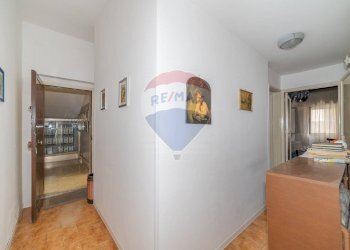 Hall / corridoio - Trilocale Via Bixio
 
1, Caltagirone - foto 7