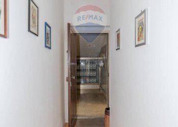 Hall / corridoio - Trilocale Via Bixio
 
1, Caltagirone - foto 8