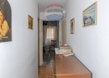 Hall / corridoio - Trilocale Via Bixio
 
1, Caltagirone - foto 9