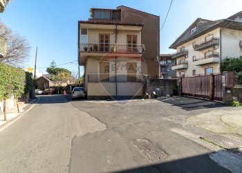 Edificio all\'aperto - Appartamento via caramme
 
22, Valverde - foto 4