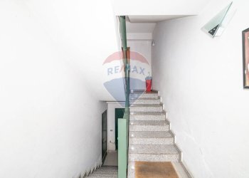 Scale - Appartamento via caramme
 
22, Valverde - foto 8